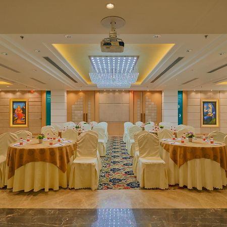Skk Blu Hotel & Spa Udaipur Eksteriør billede