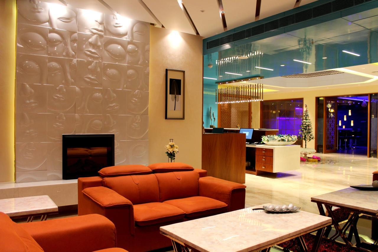 Skk Blu Hotel & Spa Udaipur Eksteriør billede