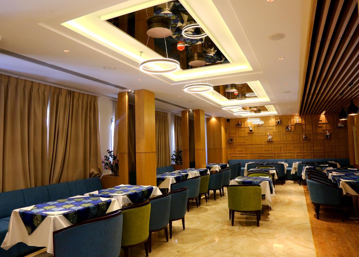 Skk Blu Hotel & Spa Udaipur Eksteriør billede