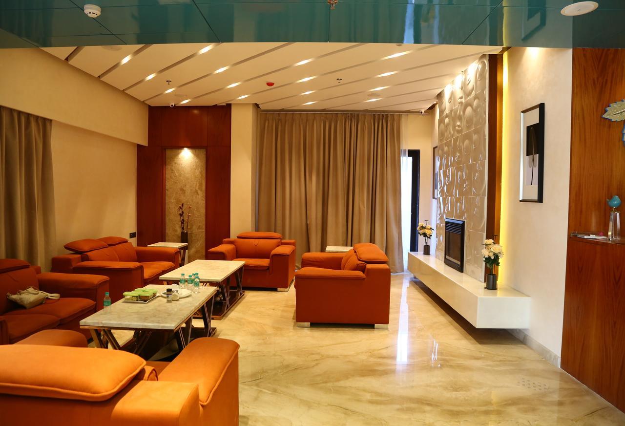 Skk Blu Hotel & Spa Udaipur Eksteriør billede