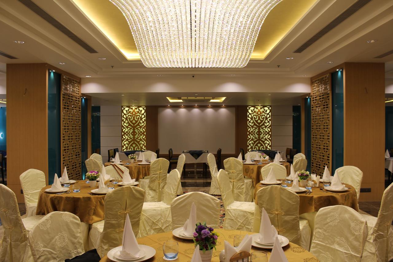 Skk Blu Hotel & Spa Udaipur Eksteriør billede