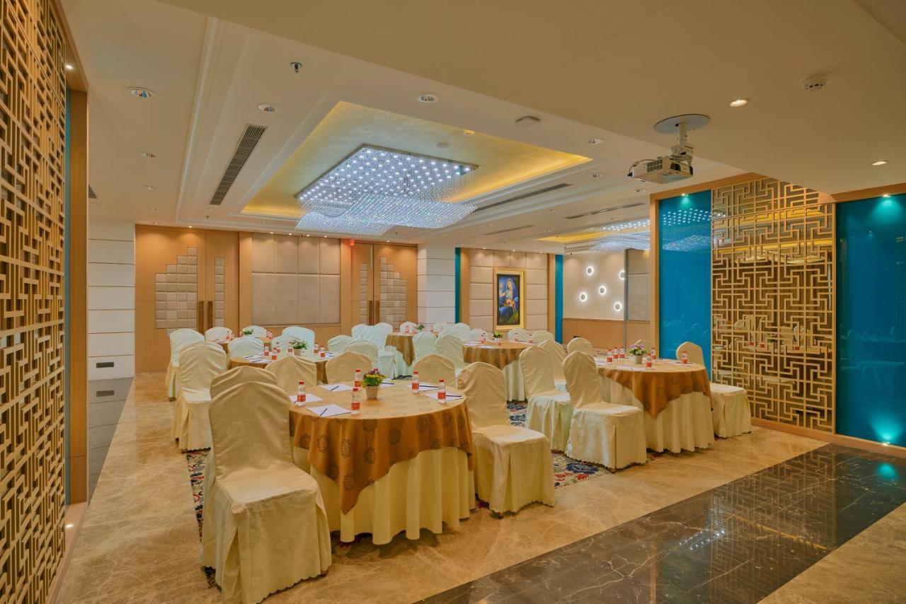 Skk Blu Hotel & Spa Udaipur Eksteriør billede