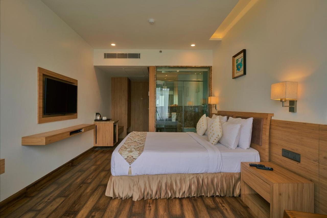 Skk Blu Hotel & Spa Udaipur Eksteriør billede
