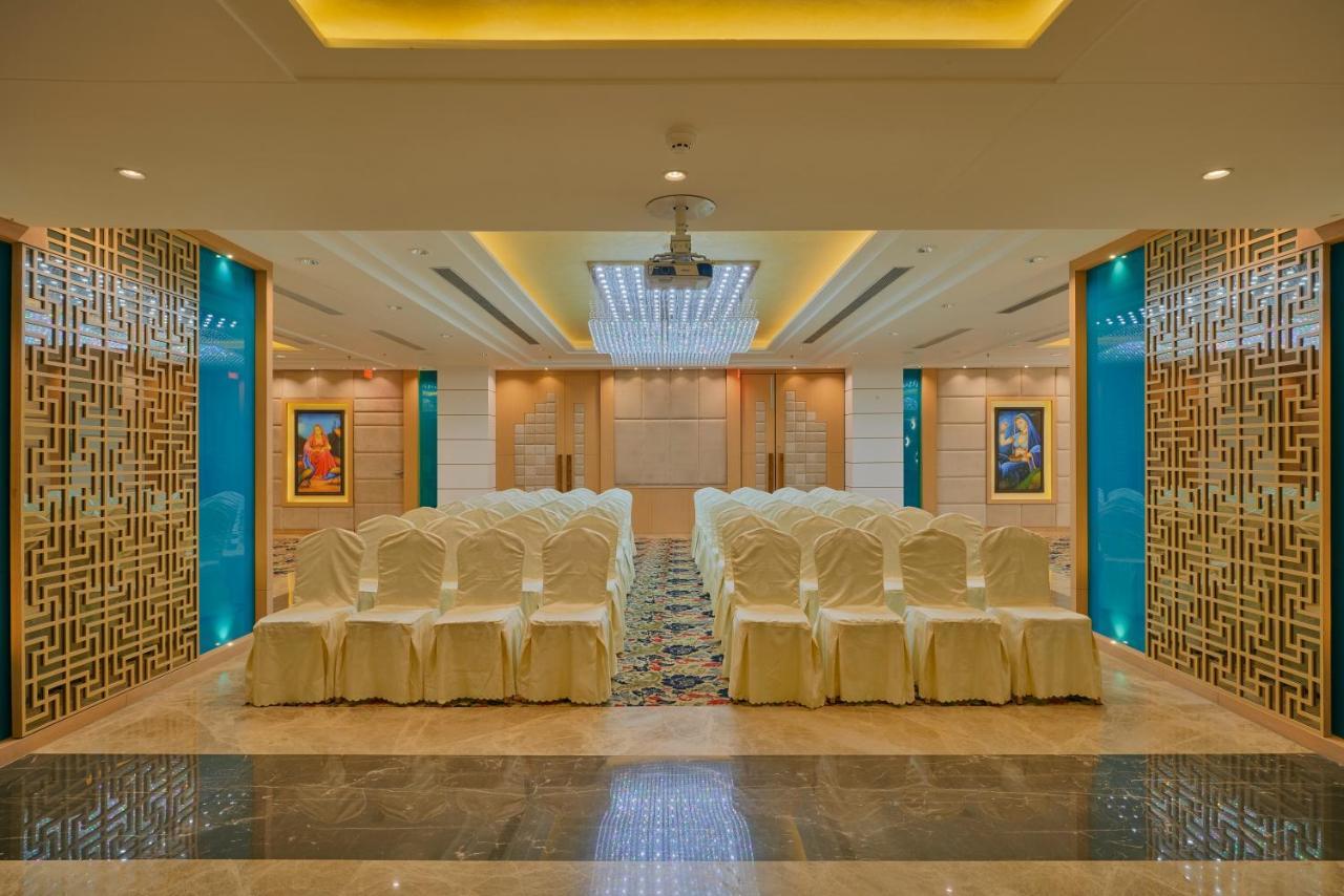 Skk Blu Hotel & Spa Udaipur Eksteriør billede