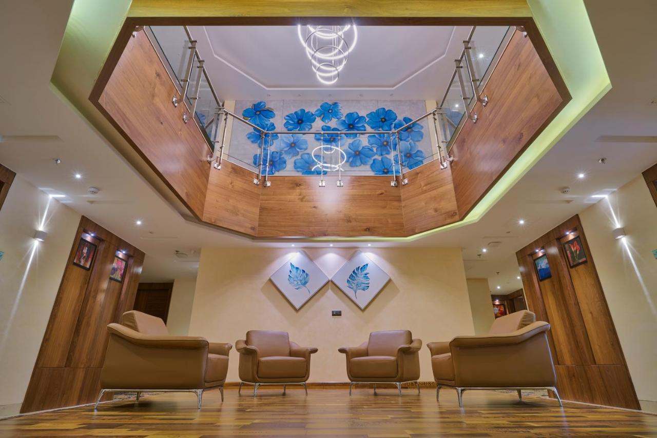 Skk Blu Hotel & Spa Udaipur Eksteriør billede