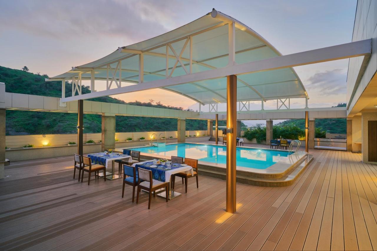 Skk Blu Hotel & Spa Udaipur Eksteriør billede