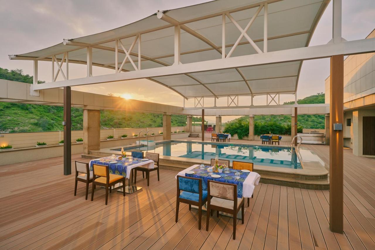 Skk Blu Hotel & Spa Udaipur Eksteriør billede
