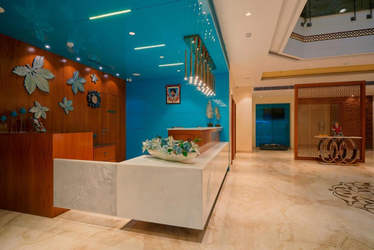 Skk Blu Hotel & Spa Udaipur Eksteriør billede